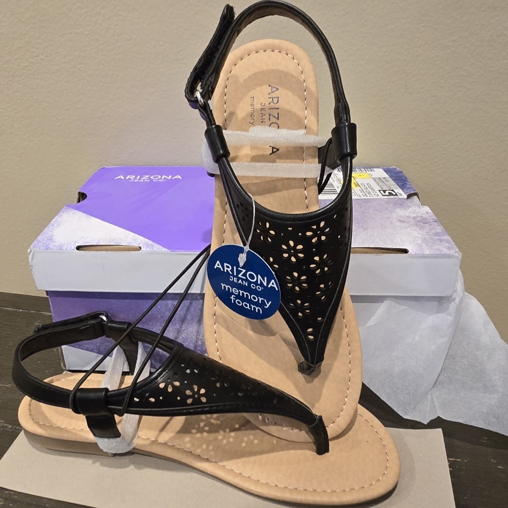 Little Kids Black Strap Sandals Arizona Size 3 (kids)